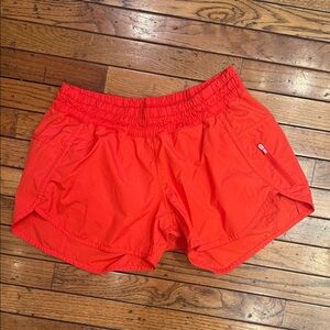 Lululemon Track That Mid-Rise Lined Short 5"